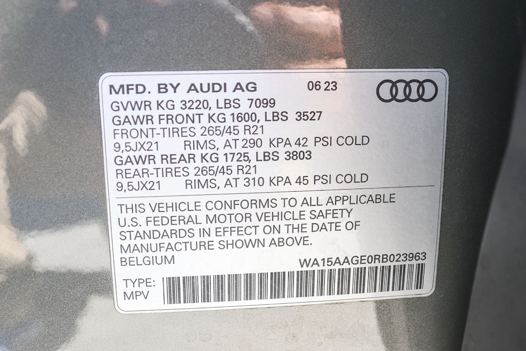 Thumbnail: 2024 Audi Q8 e-tron - 17