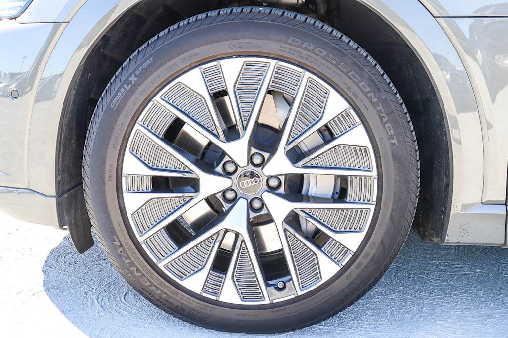 Thumbnail: 2024 Audi Q8 e-tron - 24