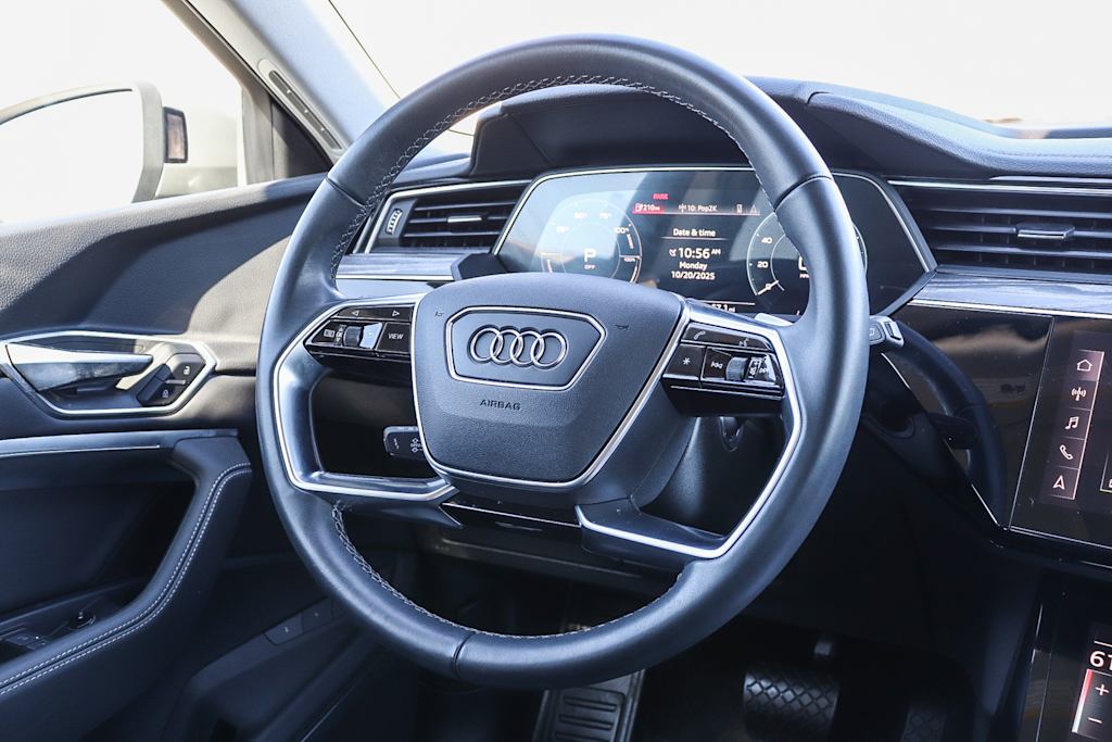 Thumbnail: 2024 Audi Q8 e-tron - 12