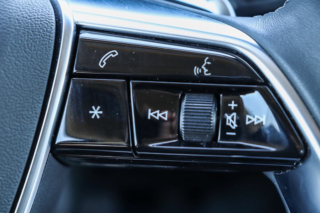 Thumbnail: 2024 Audi Q8 e-tron - 27