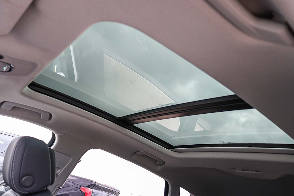 Thumbnail: 2024 Audi Q8 e-tron - 38