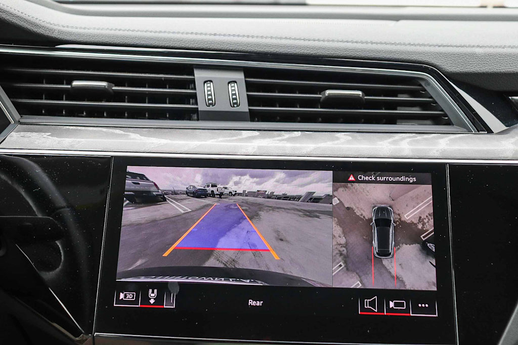 Thumbnail: 2024 Audi Q8 e-tron - 37