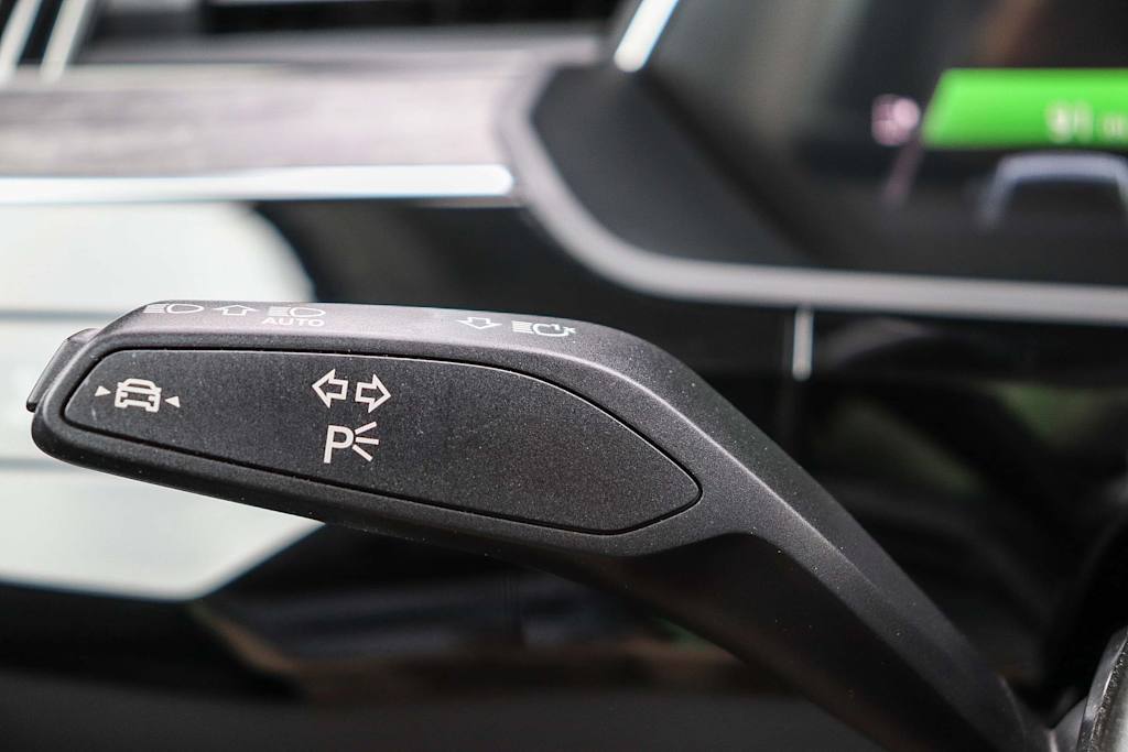 Thumbnail: 2024 Audi Q8 e-tron - 17