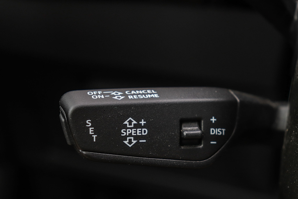 Thumbnail: 2024 Audi Q8 e-tron - 35