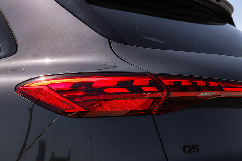Thumbnail: 2026 Audi Q5 - 23