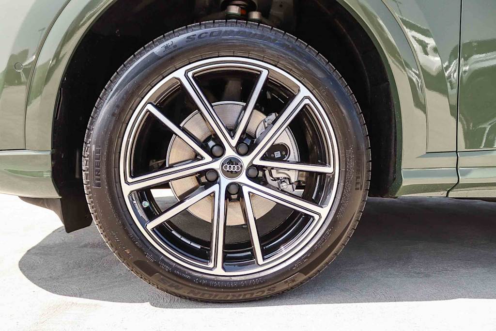 Thumbnail: 2026 Audi Q5 - 23