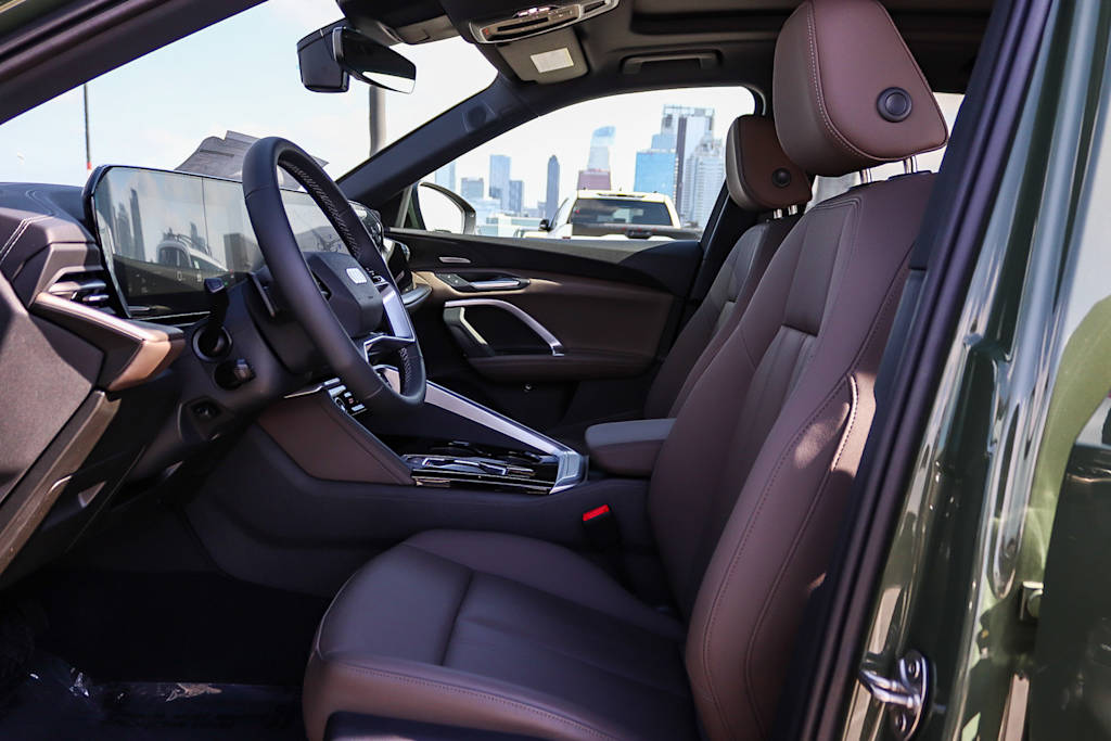 Thumbnail: 2026 Audi Q5 - 11