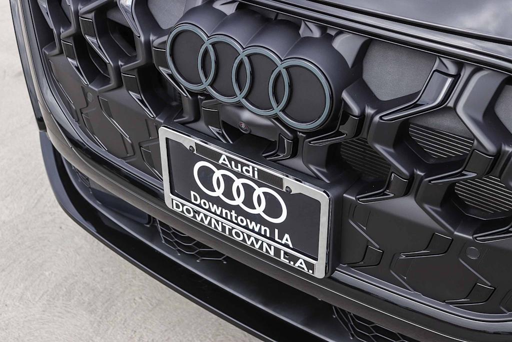 Thumbnail: 2026 Audi Q5 - 6