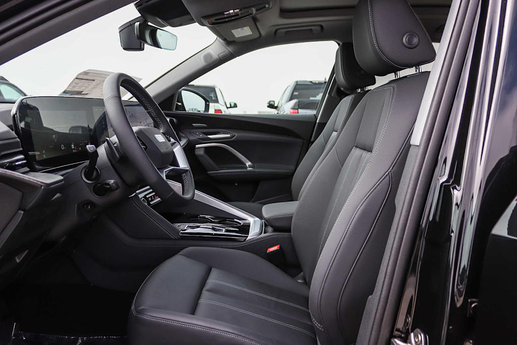 Thumbnail: 2026 Audi Q5 - 11
