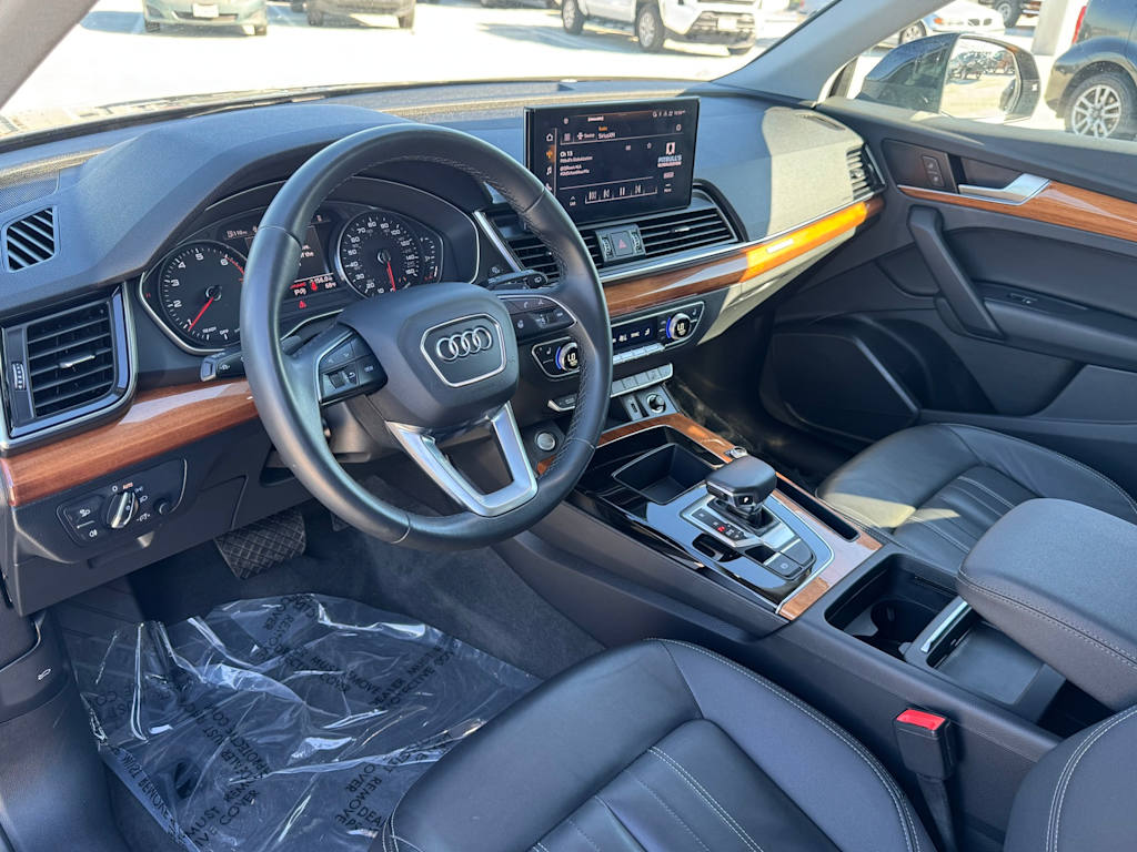 2021 Audi Q5 Premium 2