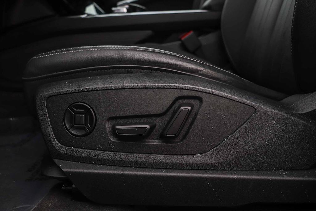 Thumbnail: 2023 Audi e-tron - 29