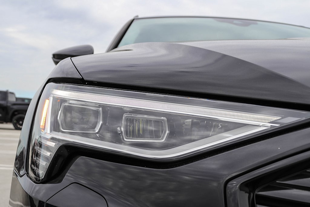 Thumbnail: 2023 Audi e-tron - 21