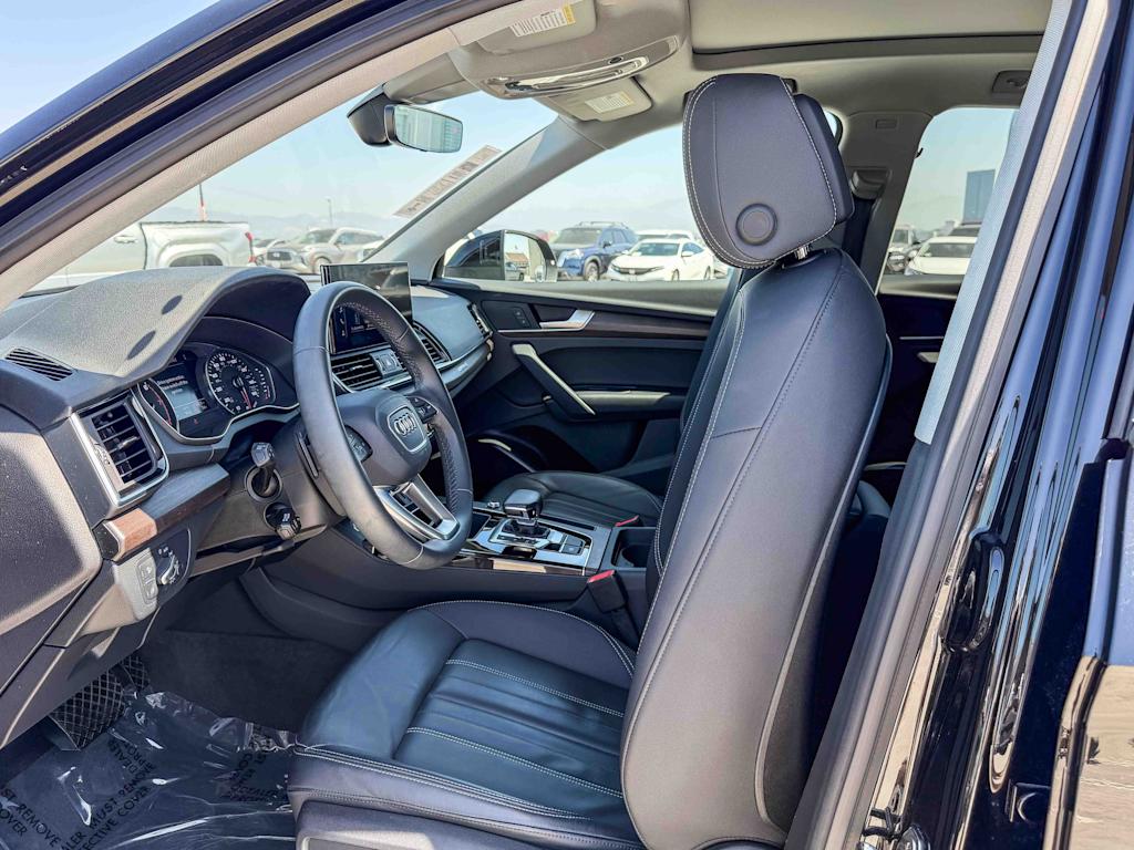 Thumbnail: 2023 Audi Q5 - 11