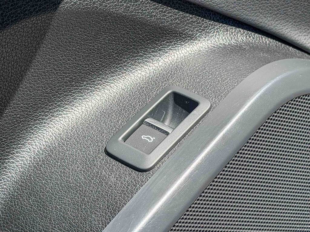Thumbnail: 2023 Audi Q5 - 17
