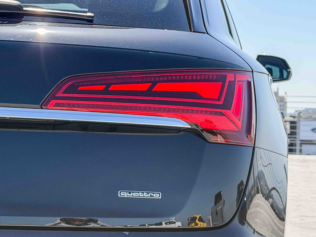 Thumbnail: 2023 Audi Q5 - 22