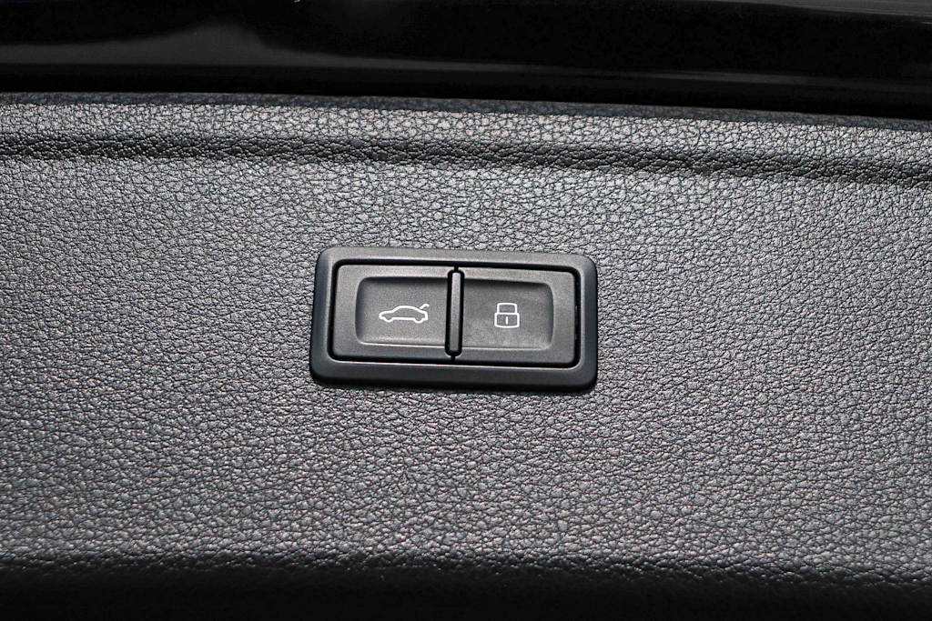 Thumbnail: 2023 Audi Q5 - 40