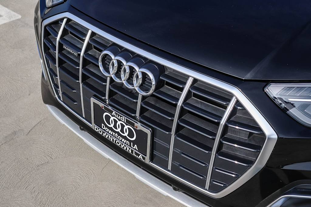 Thumbnail: 2023 Audi Q5 - 6