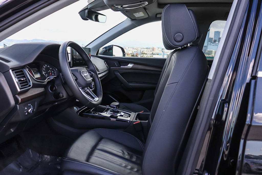 Thumbnail: 2023 Audi Q5 - 11