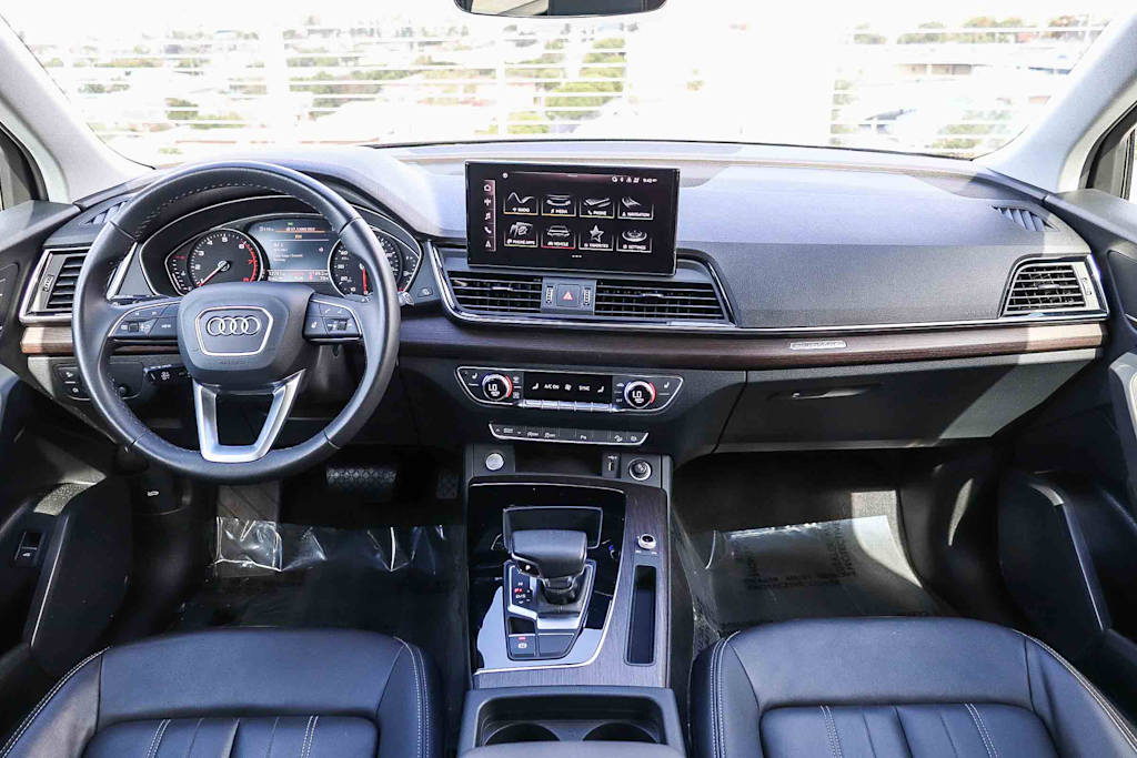 Thumbnail: 2023 Audi Q5 - 2