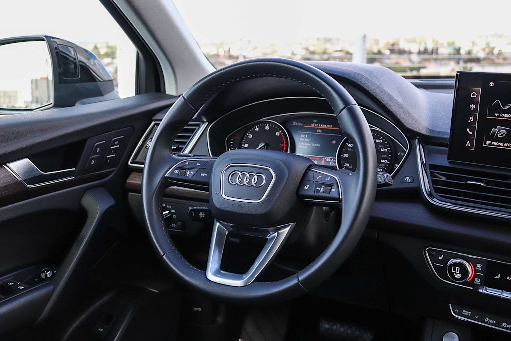 Thumbnail: 2023 Audi Q5 - 9