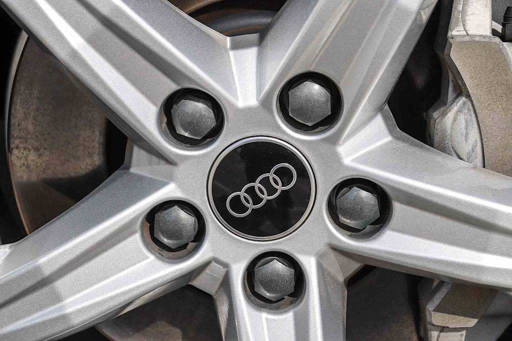 Thumbnail: 2023 Audi Q5 - 14