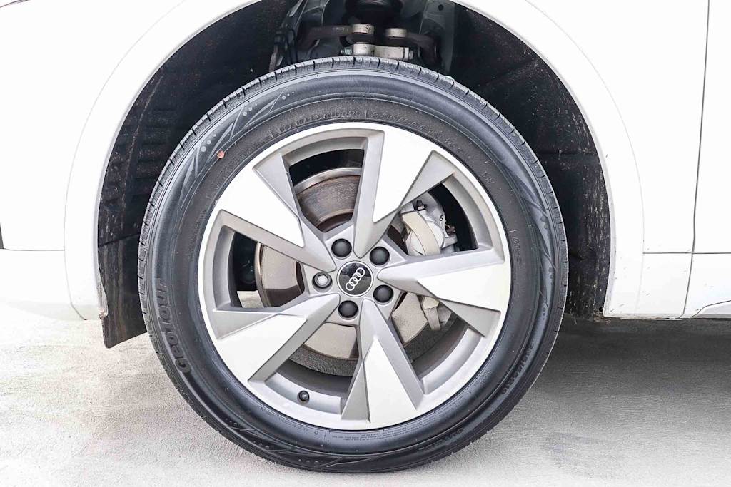 Thumbnail: 2022 Audi Q5 - 24