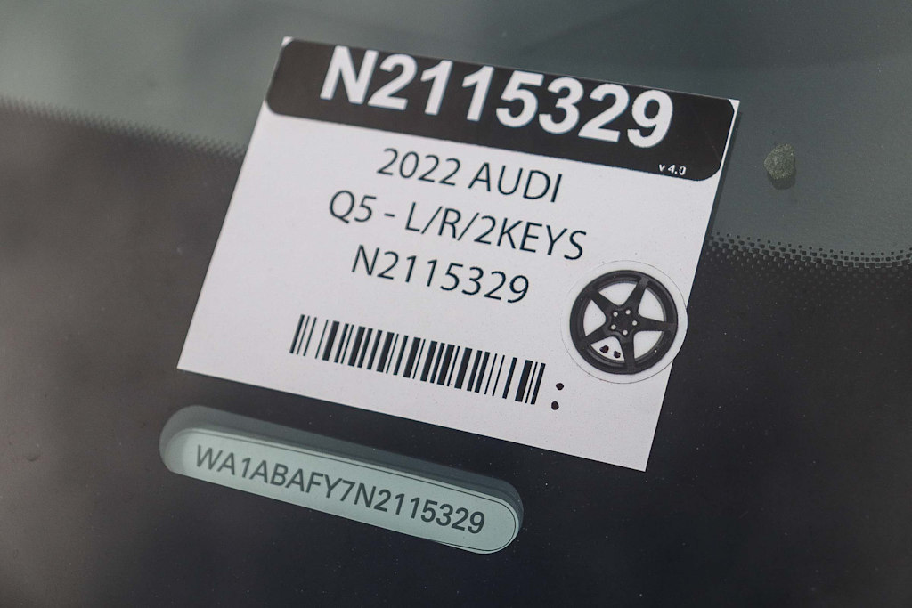 Thumbnail: 2022 Audi Q5 - 17