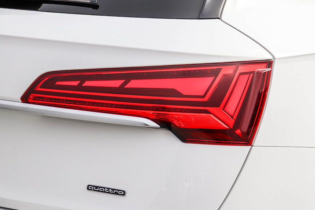 Thumbnail: 2022 Audi Q5 - 22