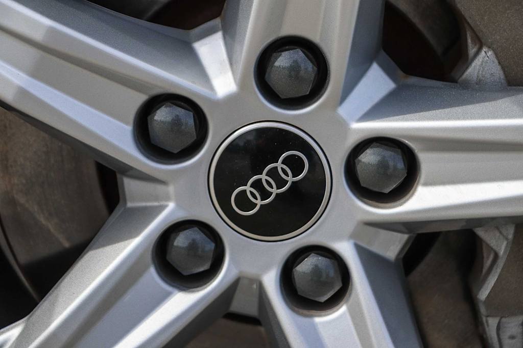 Thumbnail: 2023 Audi Q5 - 25