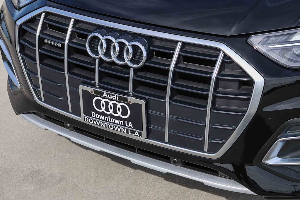Thumbnail: 2023 Audi Q5 - 6