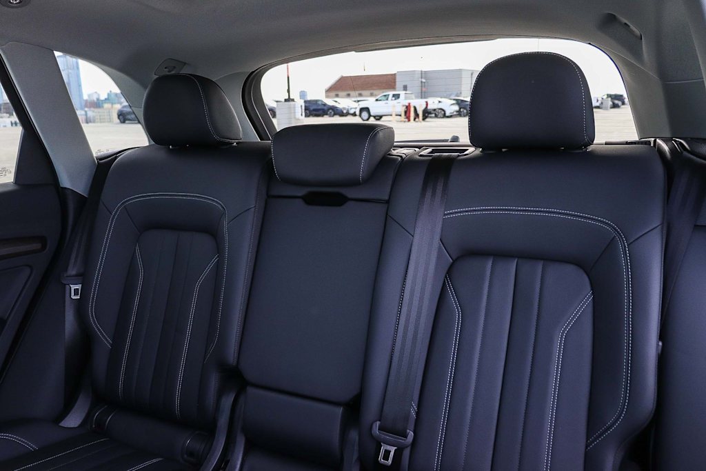 Thumbnail: 2023 Audi Q5 - 12