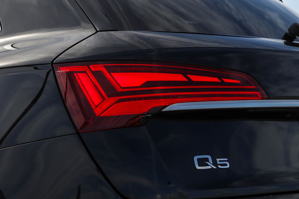 Thumbnail: 2023 Audi Q5 - 23