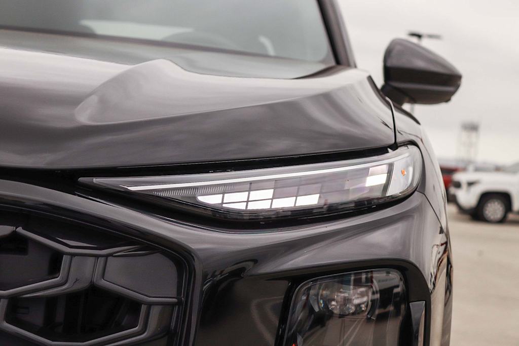 Thumbnail: 2026 Audi Q3 - 19