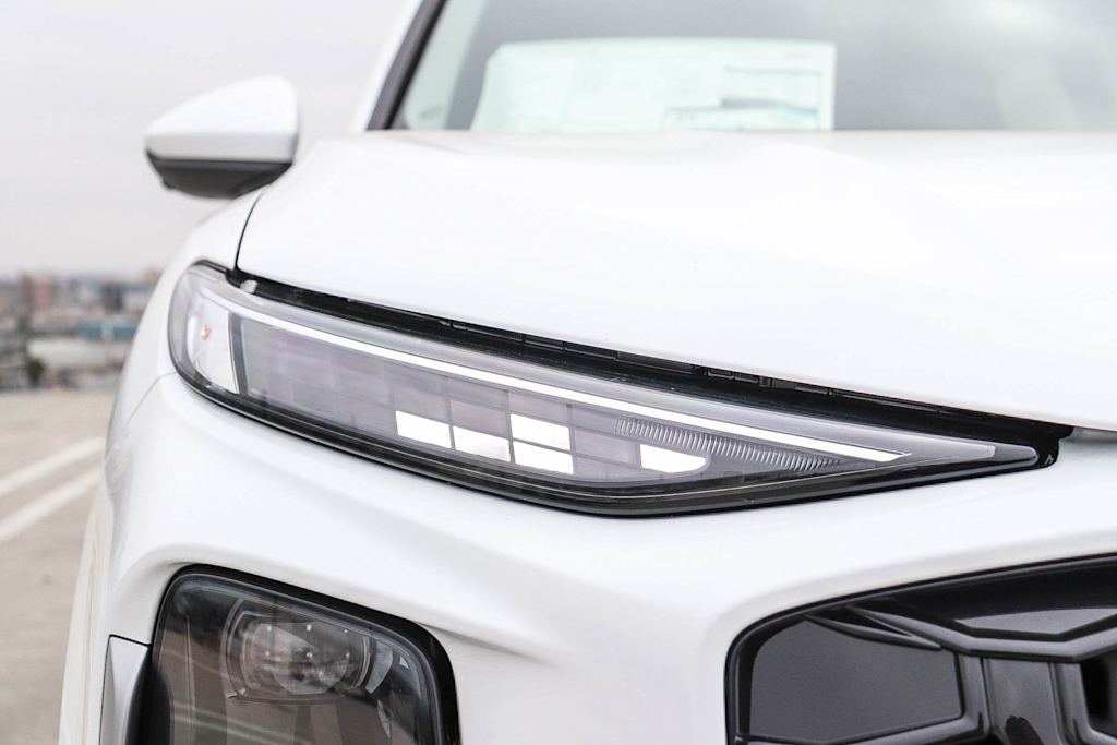 Thumbnail: 2026 Audi Q3 - 19