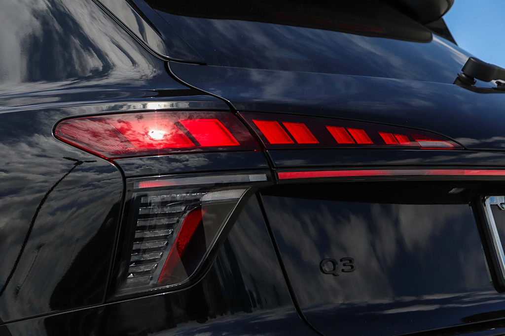 Thumbnail: 2026 Audi Q3 - 23