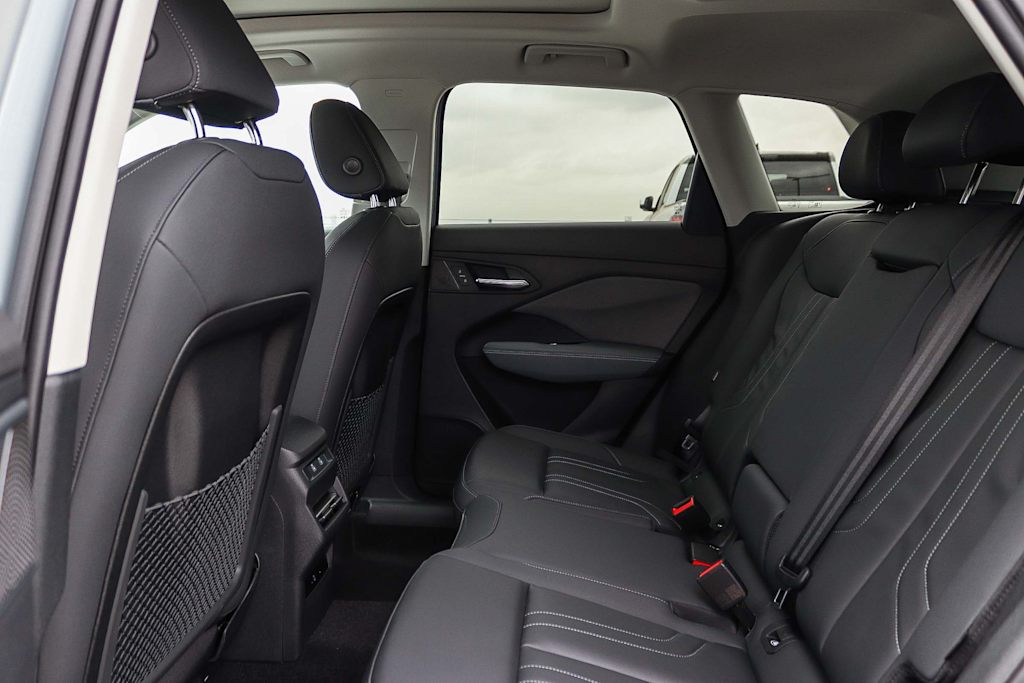 Thumbnail: 2026 Audi Q3 - 12