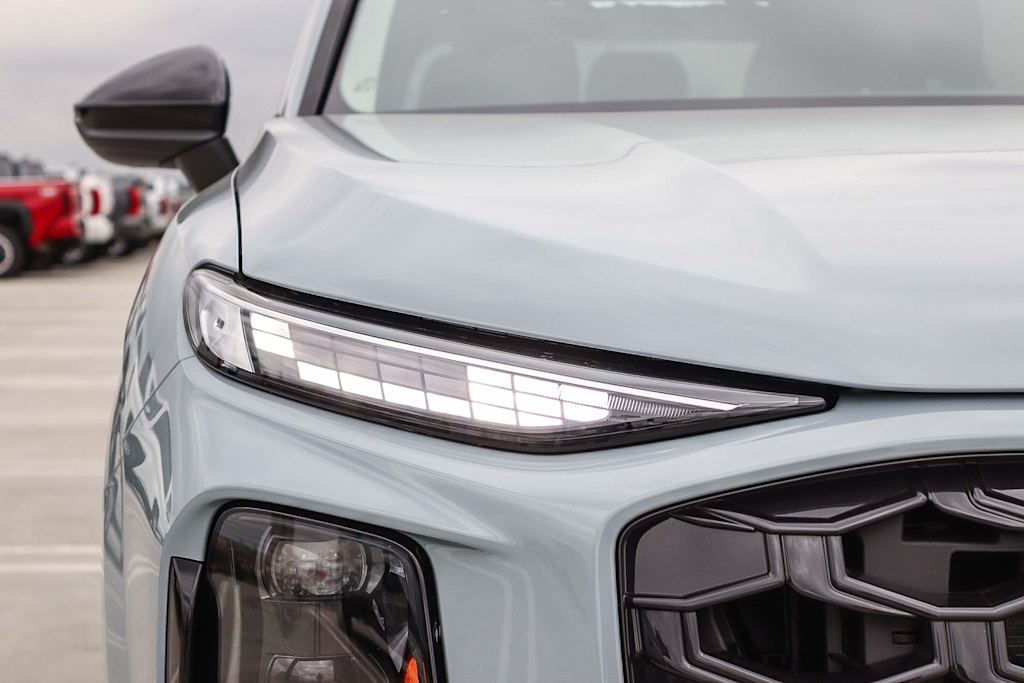 Thumbnail: 2026 Audi Q3 - 19