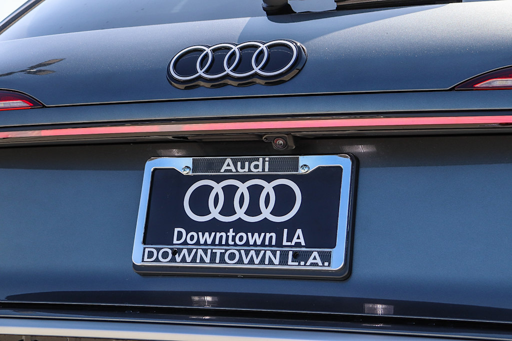 Thumbnail: 2026 Audi Q3 - 21