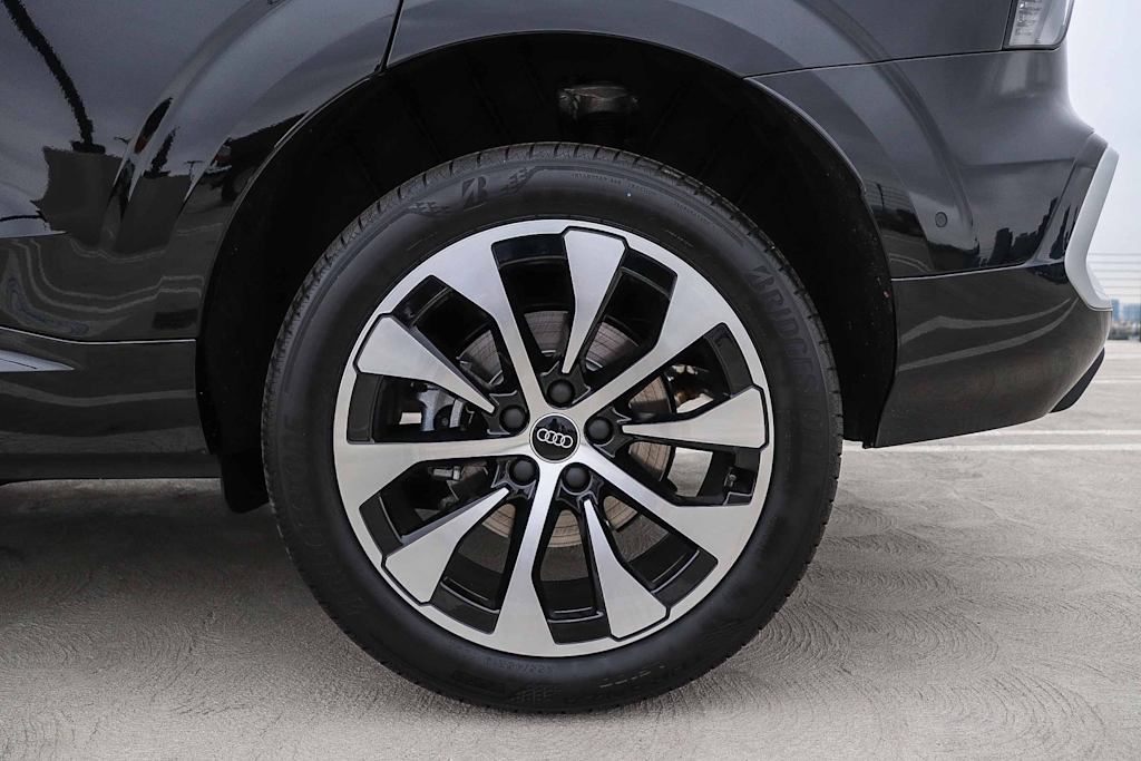 Thumbnail: 2026 Audi Q3 - 7