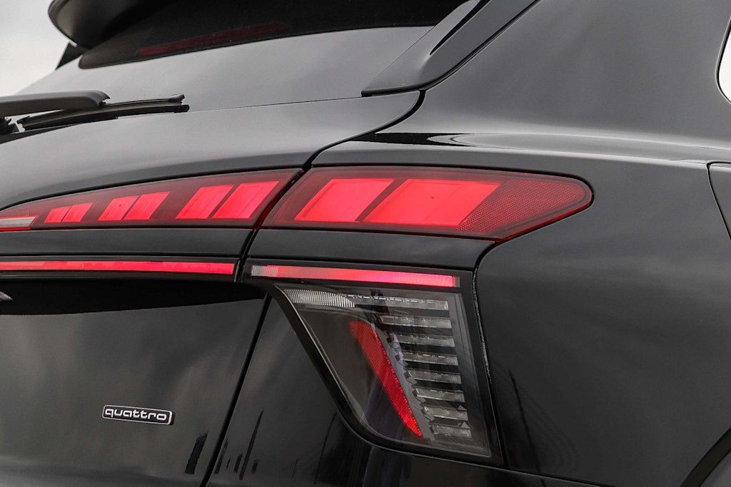 Thumbnail: 2026 Audi Q3 - 21