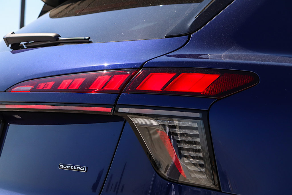Thumbnail: 2026 Audi Q3 - 19