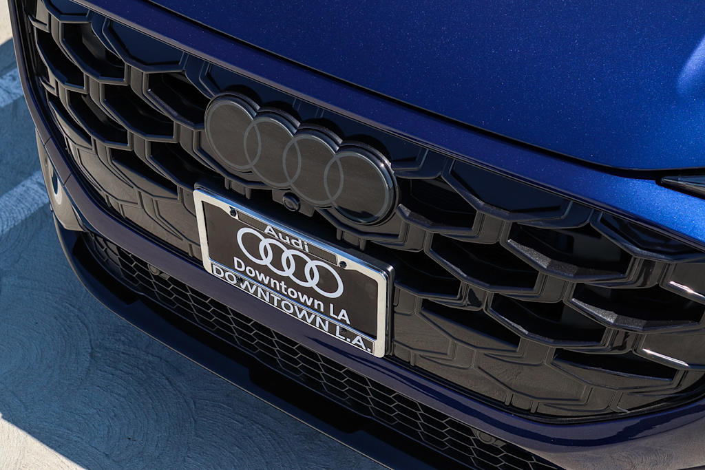 Thumbnail: 2026 Audi Q3 - 6