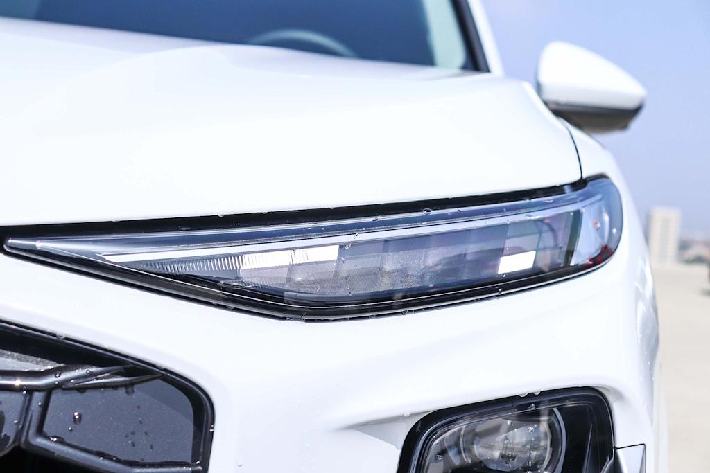 Thumbnail: 2026 Audi Q3 - 19
