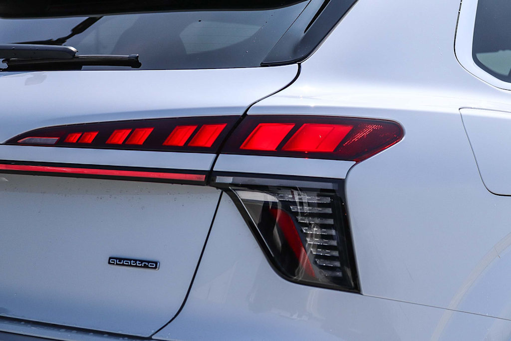 Thumbnail: 2026 Audi Q3 - 21
