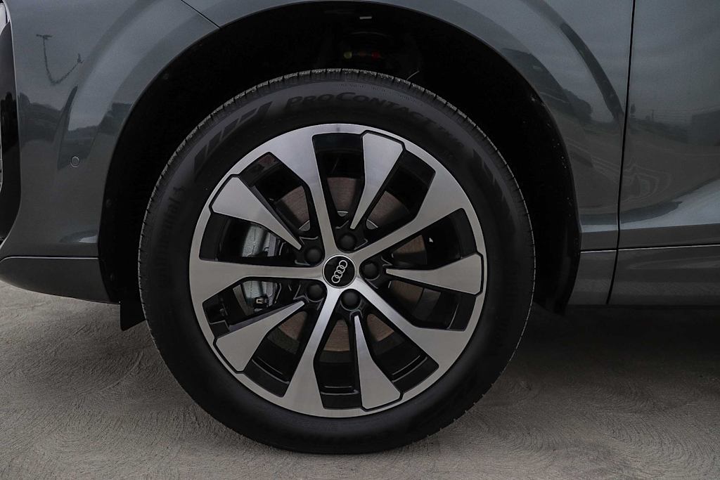 Thumbnail: 2026 Audi Q3 - 23