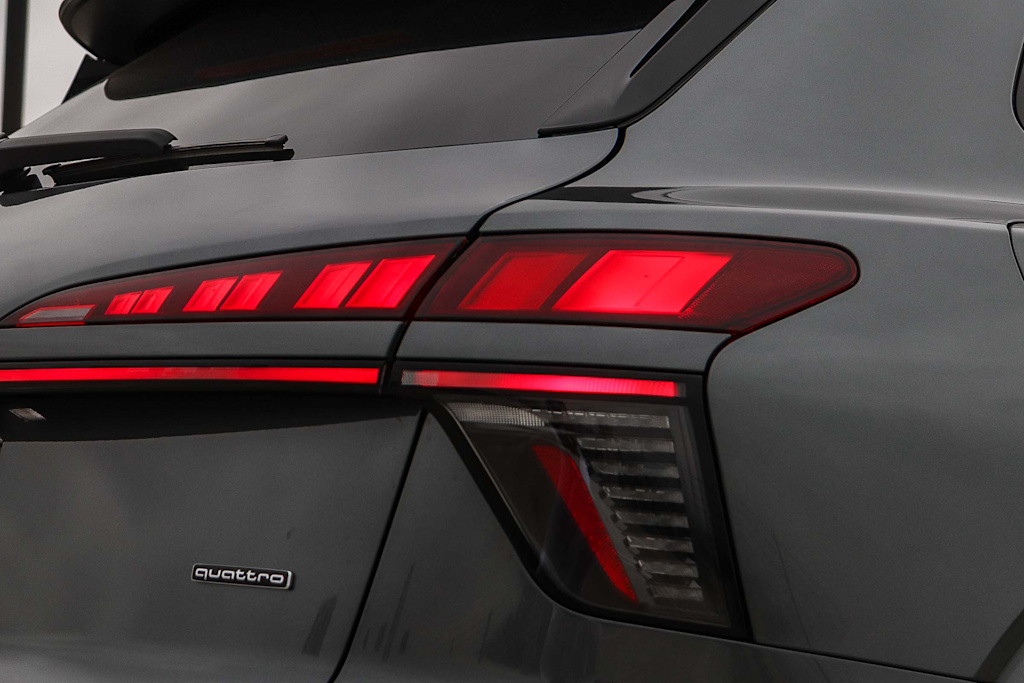 Thumbnail: 2026 Audi Q3 - 21