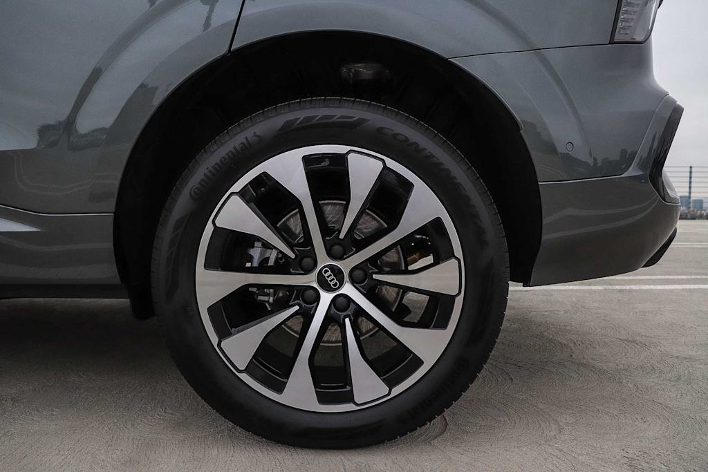 Thumbnail: 2026 Audi Q3 - 7