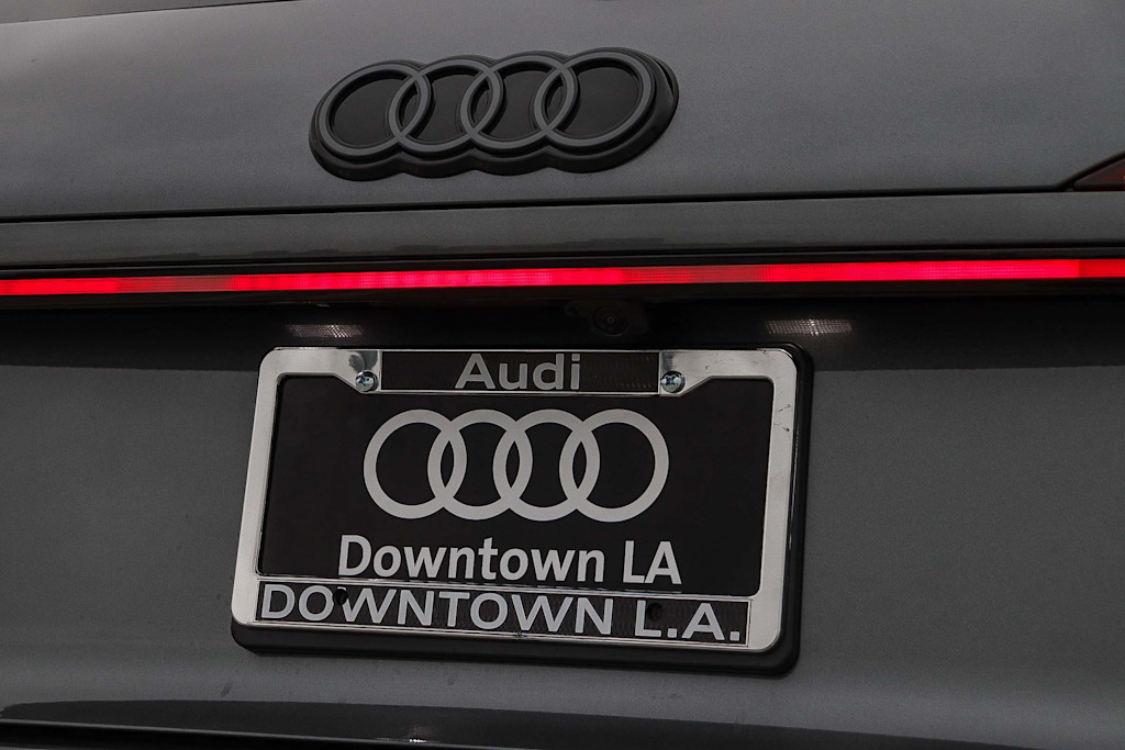 Thumbnail: 2026 Audi Q3 - 16