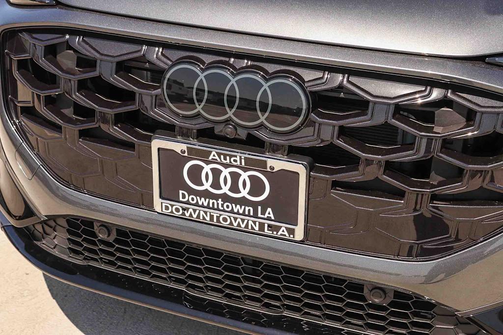 Thumbnail: 2026 Audi Q3 - 5