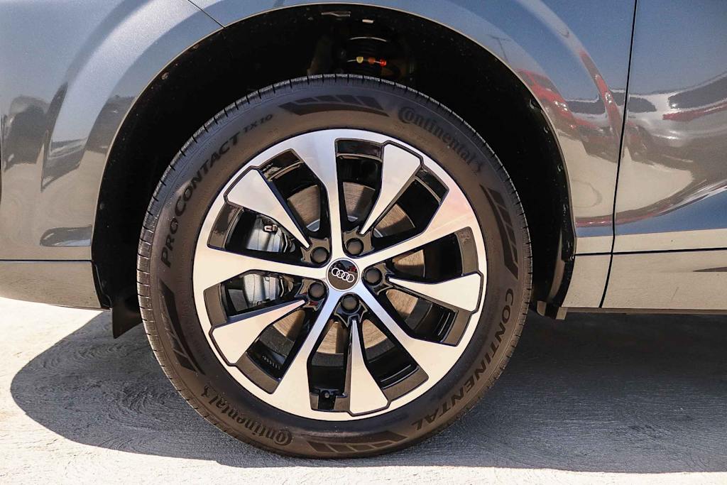 Thumbnail: 2026 Audi Q3 - 24